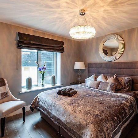 The Town House Kinsale, Hosted By Exquisite Holiday Homes, Sleeps 16 Exterior photo