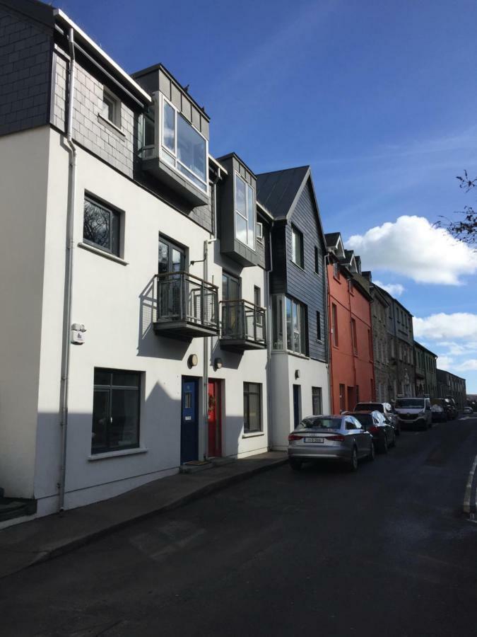 The Town House Kinsale, Hosted By Exquisite Holiday Homes, Sleeps 16 Exterior photo